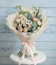 Букет цветов из:  Розы и Лизиантусы в Раздольном Ставропольского края
