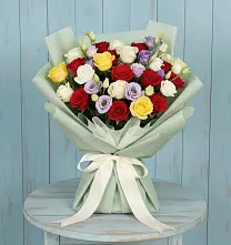 Букет цветов из:  Розы в Раздольном Ставропольского края