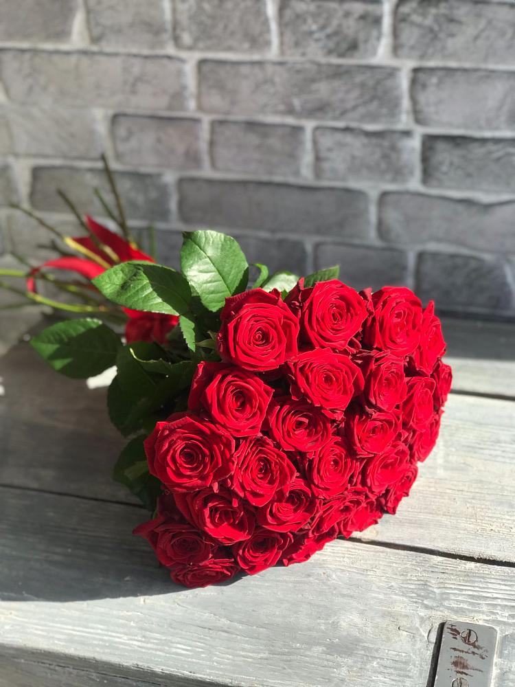 Букет Красные розы Фридом в Раздольном Ставропольского края