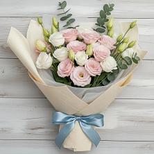 Букет цветов из:  Лизиантусы в Раздольном Ставропольского края