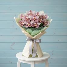 Букет цветов из:  Орхидеи и Розы #REPLACE_PRED# Раздольном Ставропольского края