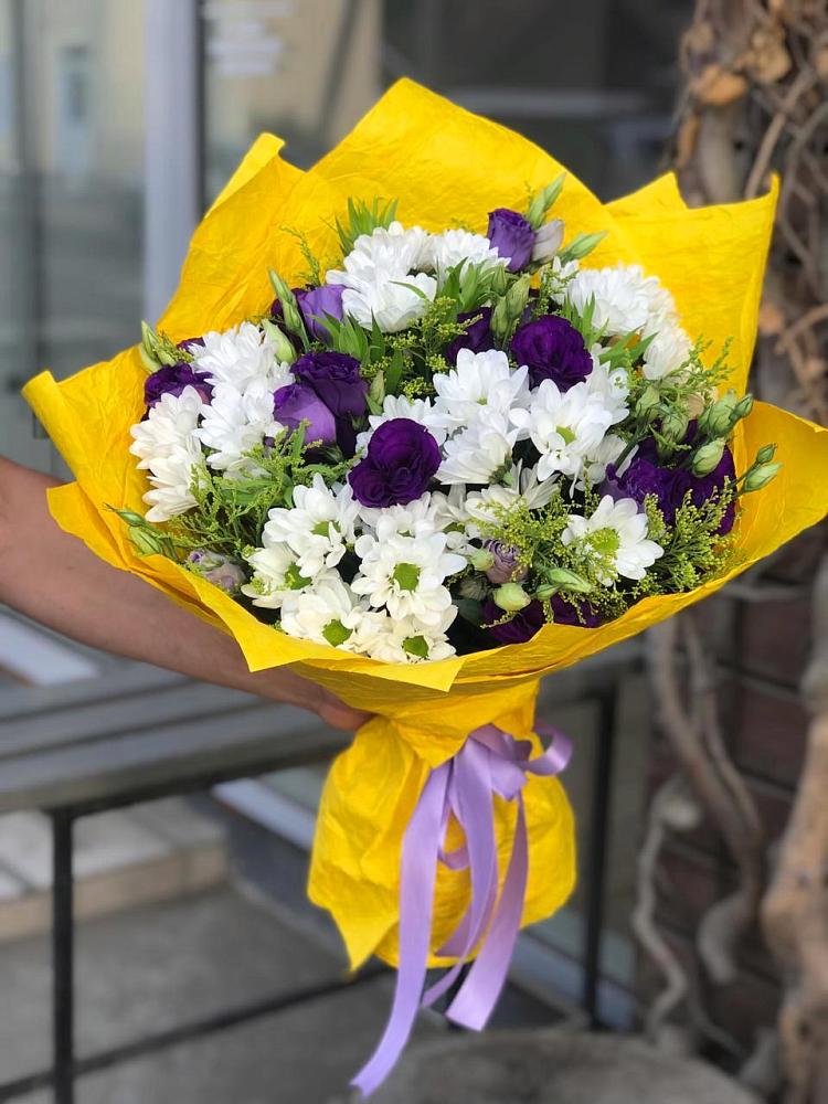 Букет цветов из: Ирисы, Хризантемы и Ромашки в Раздольном Ставропольского края
