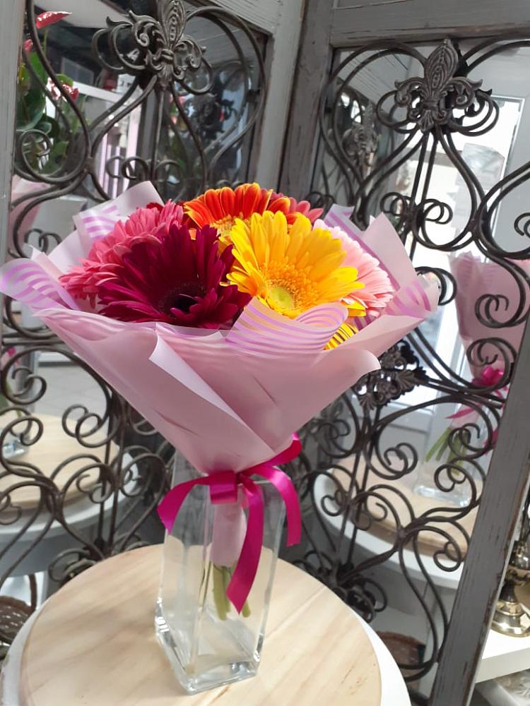 Букет цветов из: Герберы в Раздольном Ставропольского края