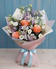 Букет цветов из:  Лизиантусы, Розы, Альстромерии и Гипсофила в Раздольном Ставропольского края