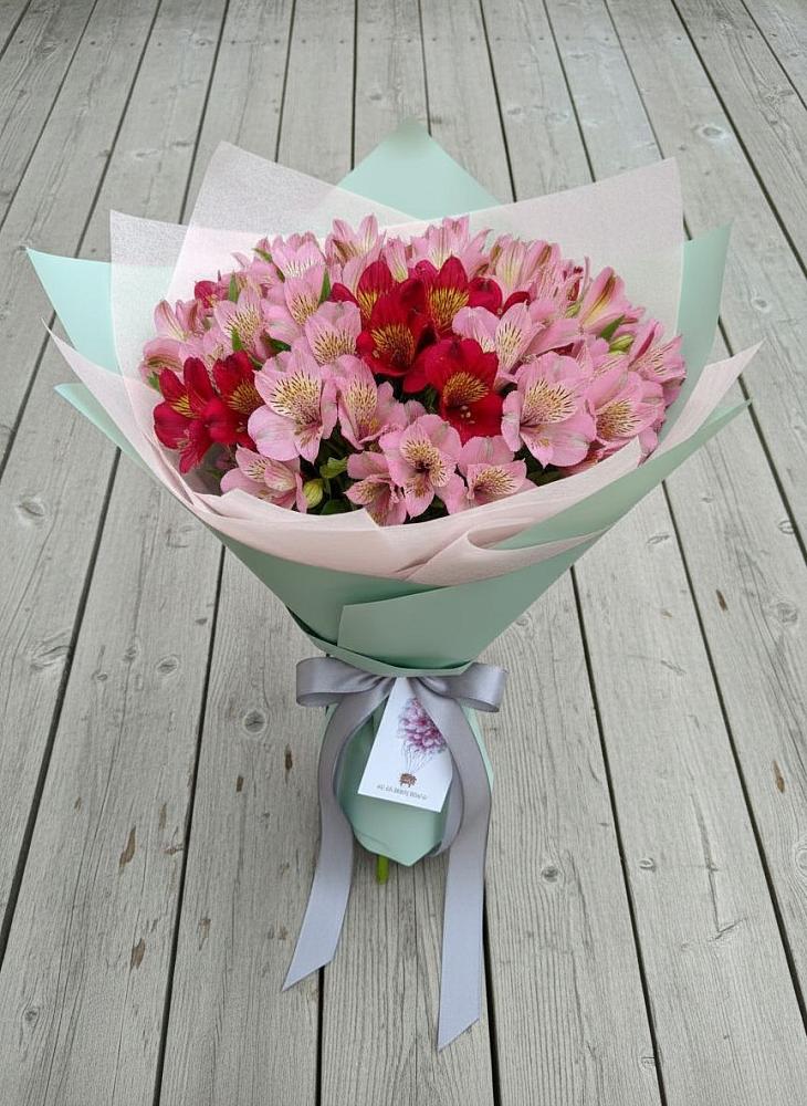 Букет цветов из: Альстромерии в Раздольном Ставропольского края