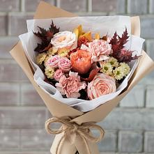 Букет цветов из:  Гвоздики, Хризантемы и Розы в Раздольном Ставропольского края