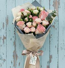 Букет цветов из:  Розы в Раздольном Ставропольского края