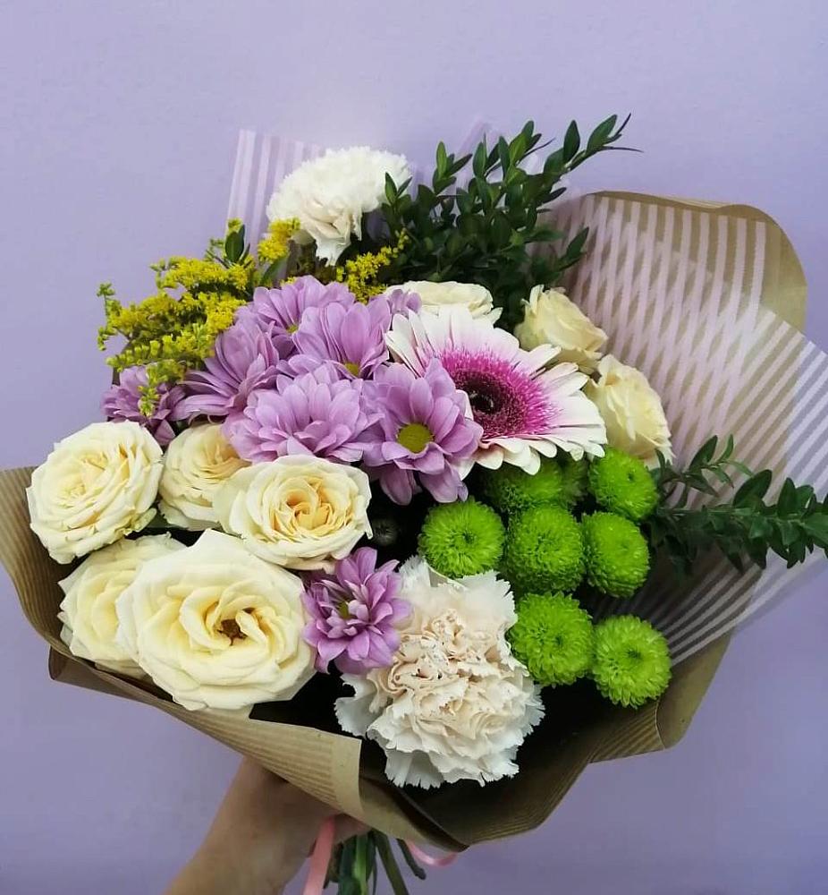 Букет цветов из: Хризантемы, Розы, Гвоздики и Герберы в Раздольном Ставропольского края