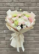 Букет цветов из:  Гвоздики, Розы, Лизиантусы и Хризантемы в Раздольном Ставропольского края