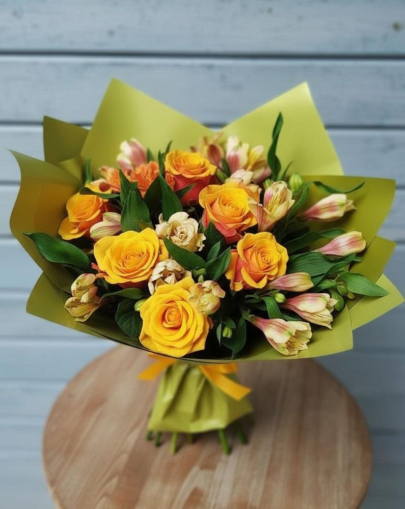 Букет цветов из: Альстромерии и Розы в Раздольном Ставропольского края