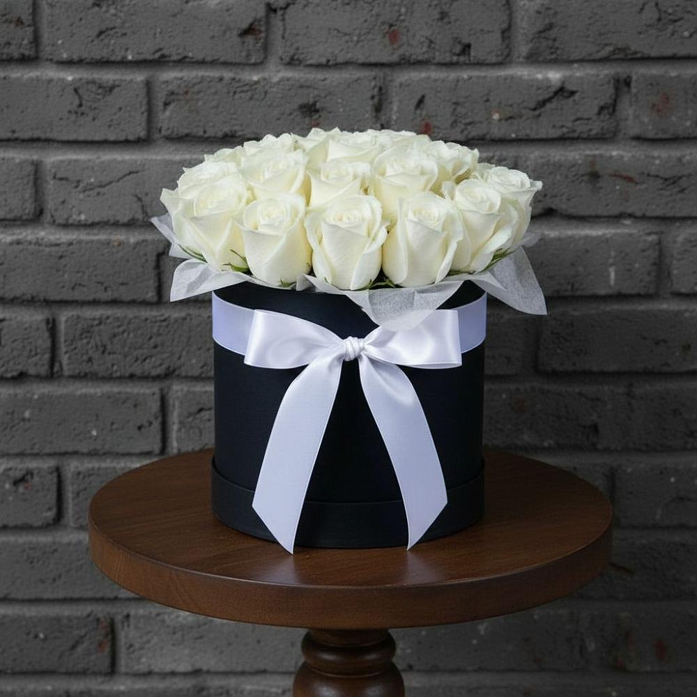 Цветочная композиция из Розы в шляпной коробке в Раздольном Ставропольского края