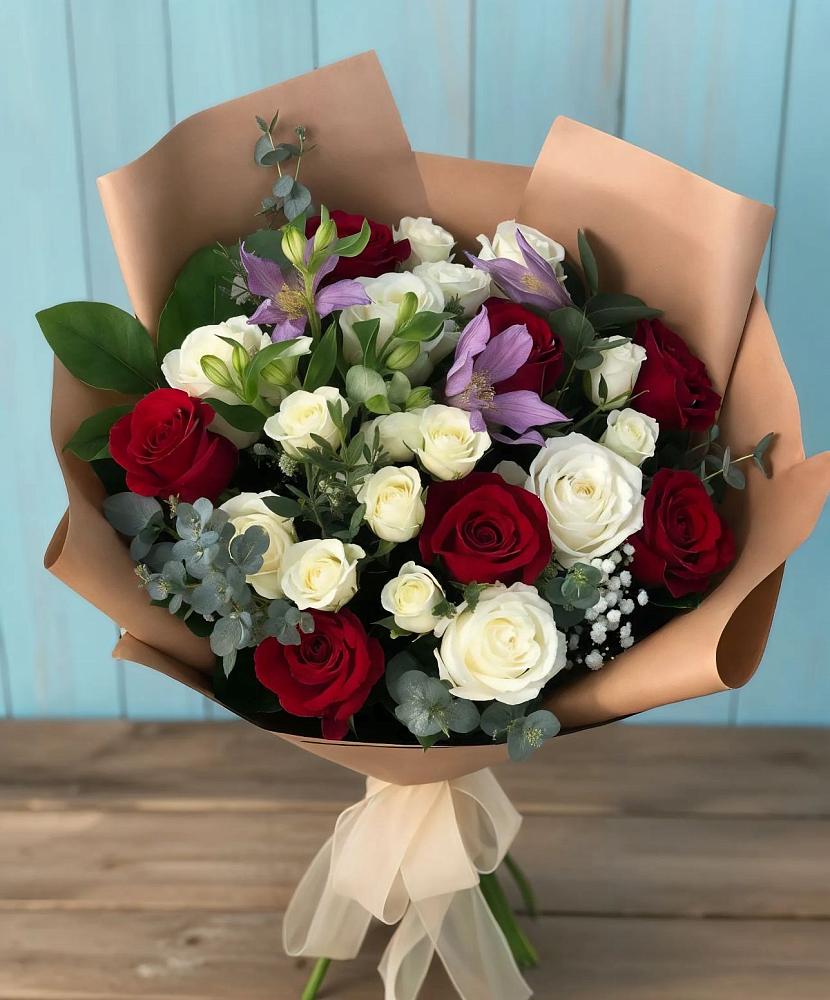 Букет цветов из: Розы и Альстромерии в Раздольном Ставропольского края