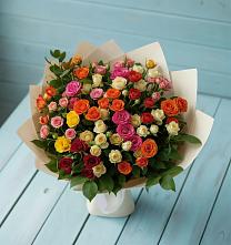 Букет Микс из разноцветных кустовых роз в Раздольном Ставропольского края