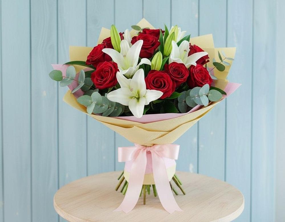 Букет цветов из: Лилии и Розы в Раздольном Ставропольского края
